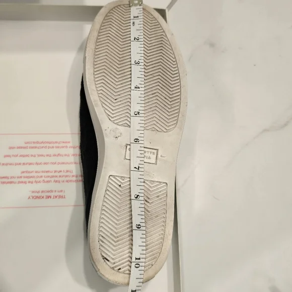 CHARLOTTE OLYMPIA Alex Pearl Embellished Sneakers In Black Size 40 - Picture 15 of 16